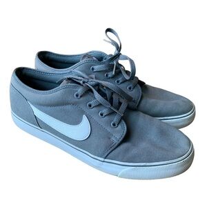 Nike Toki Low TXT Sneakers